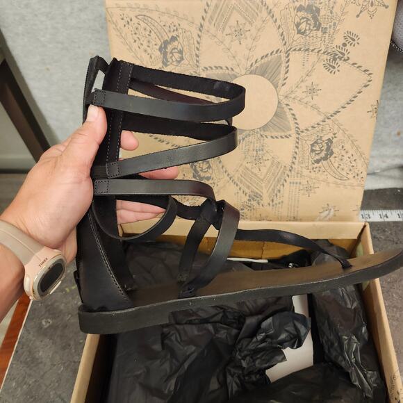 Free People Anya Gladiator Sandals Women's Size 38 Black Noir Zip Flat New - Picture 5 of 8